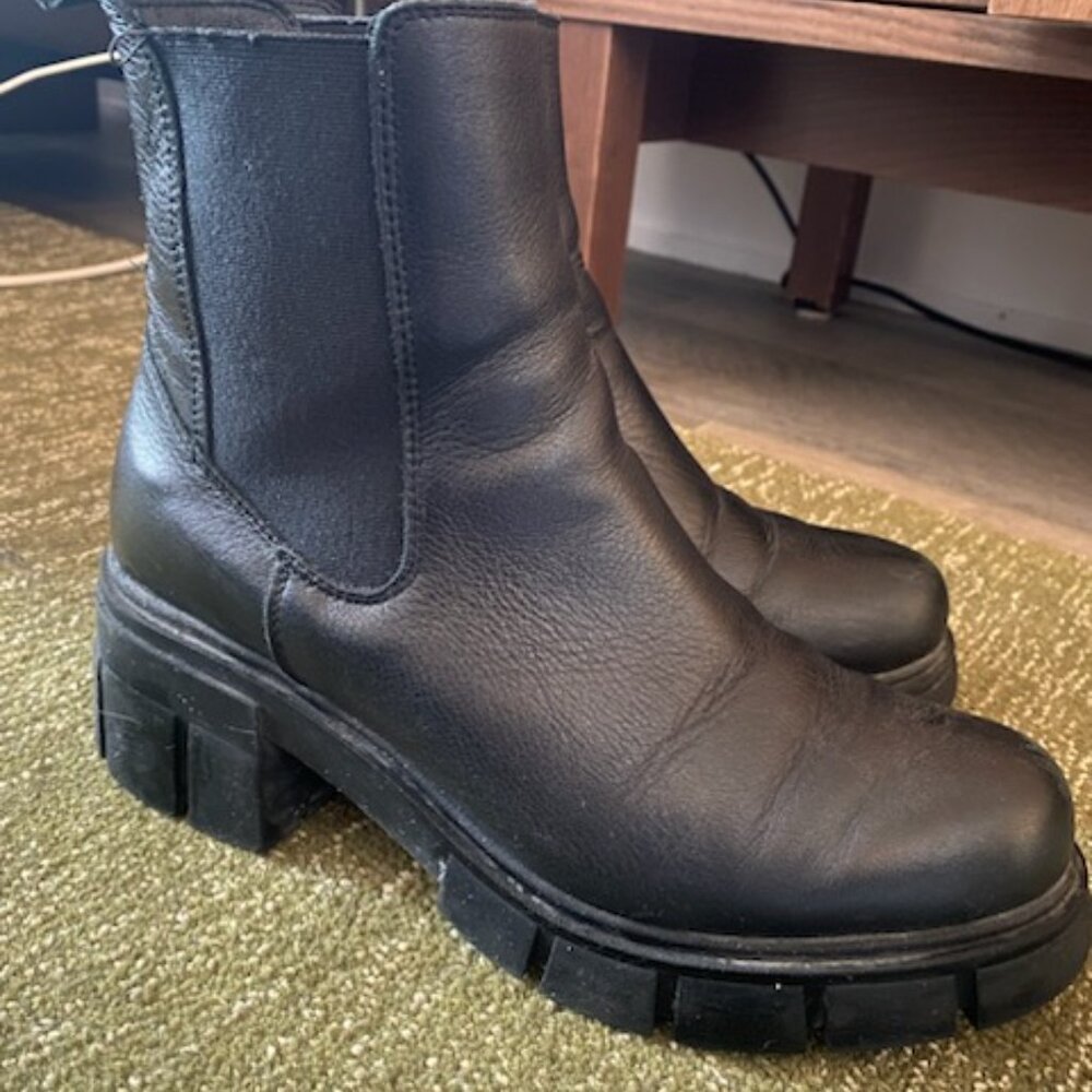 L'intervalle Black Leather Anke Boots